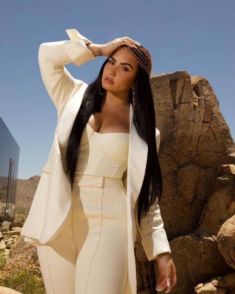instagram.com/ddlovato