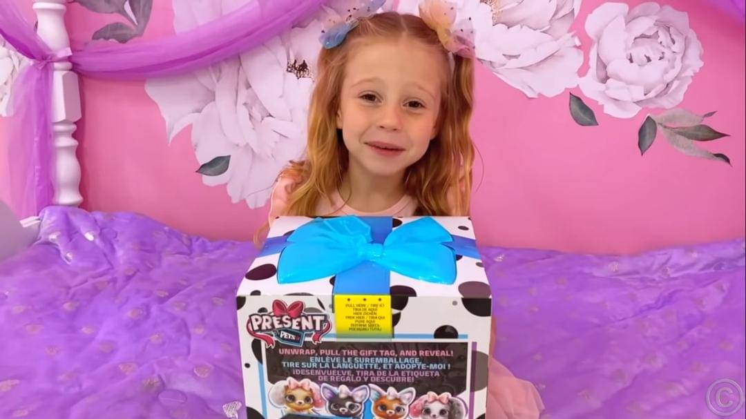 Youtube.com/Like Nastya IDN