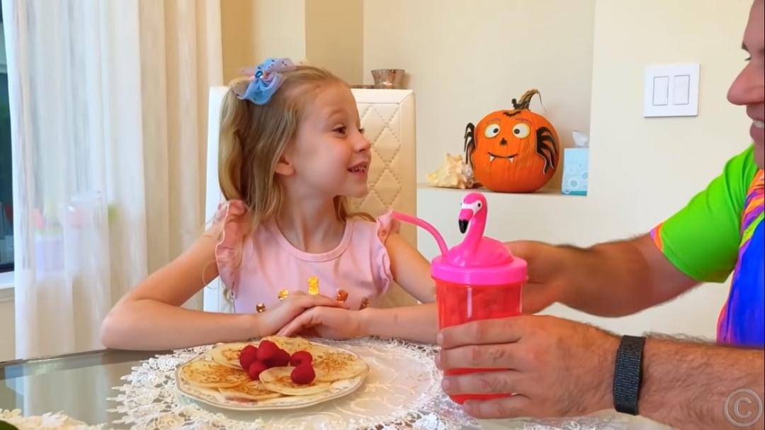 Youtube.com/Like Nastya IDN