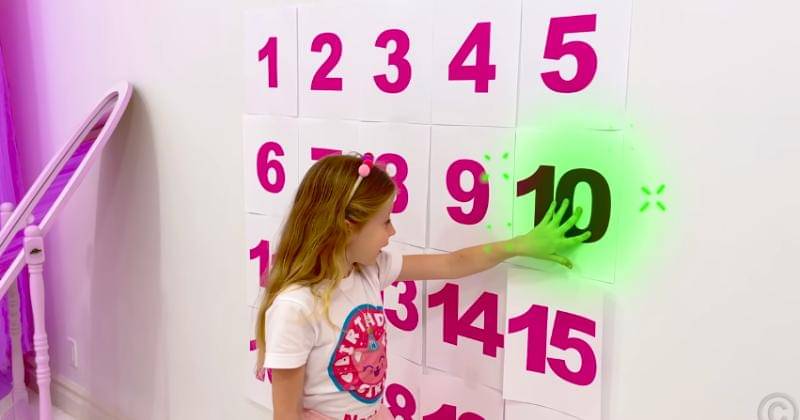 youtube.com/Like Nastya IDN