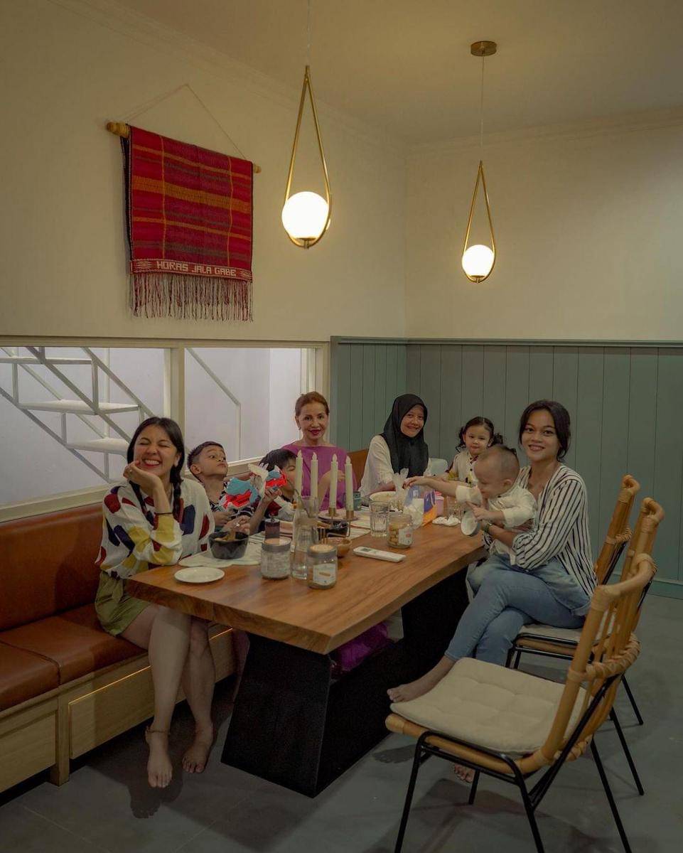 Instagram.com/mrssharena