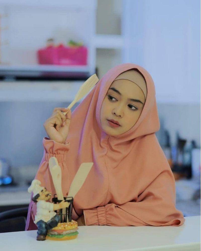 Instagram.com/riaricis1795