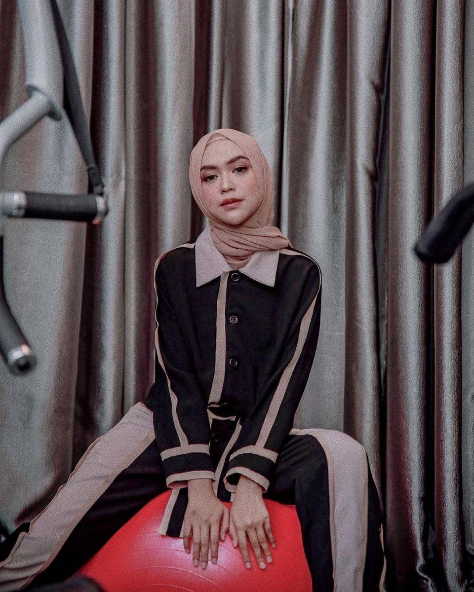 Instagram.com/riaricis1795