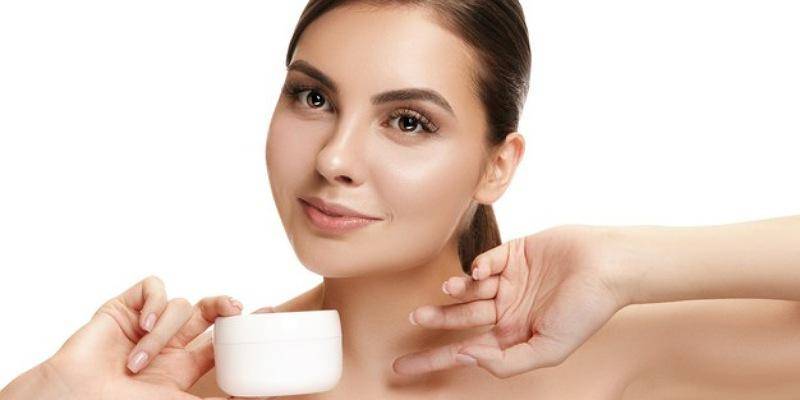 9 Rekomendasi Pelembap yang Aman untuk Ibu Menyusui