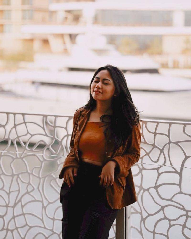 Instagram.com/rachelvennya