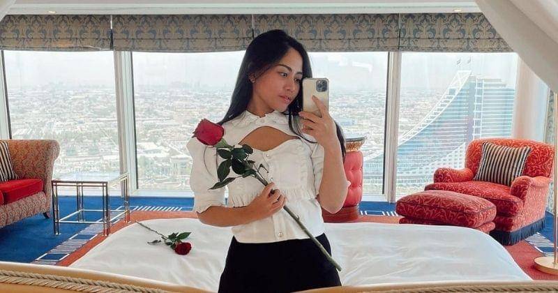 Instagram.com/rachelvennya