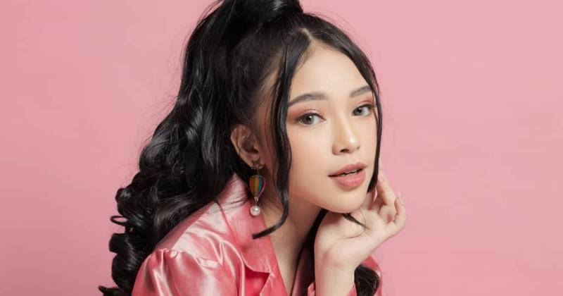 Instagram/anneth.dlc