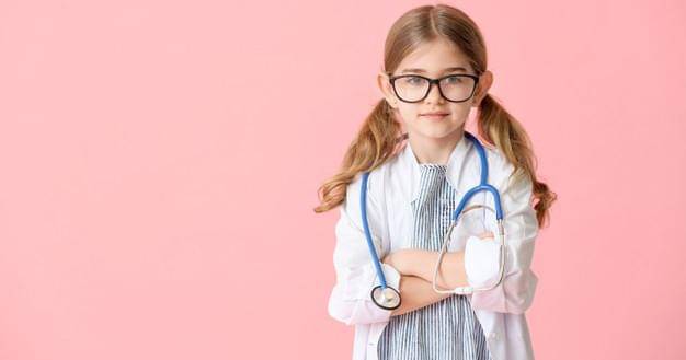 Freepik/Pixel-shot.com