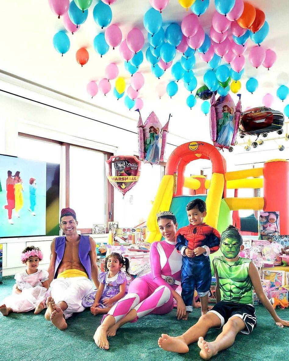 Instagram.com/georginagio