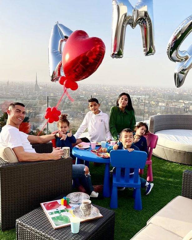 Instagram.com/cristiano