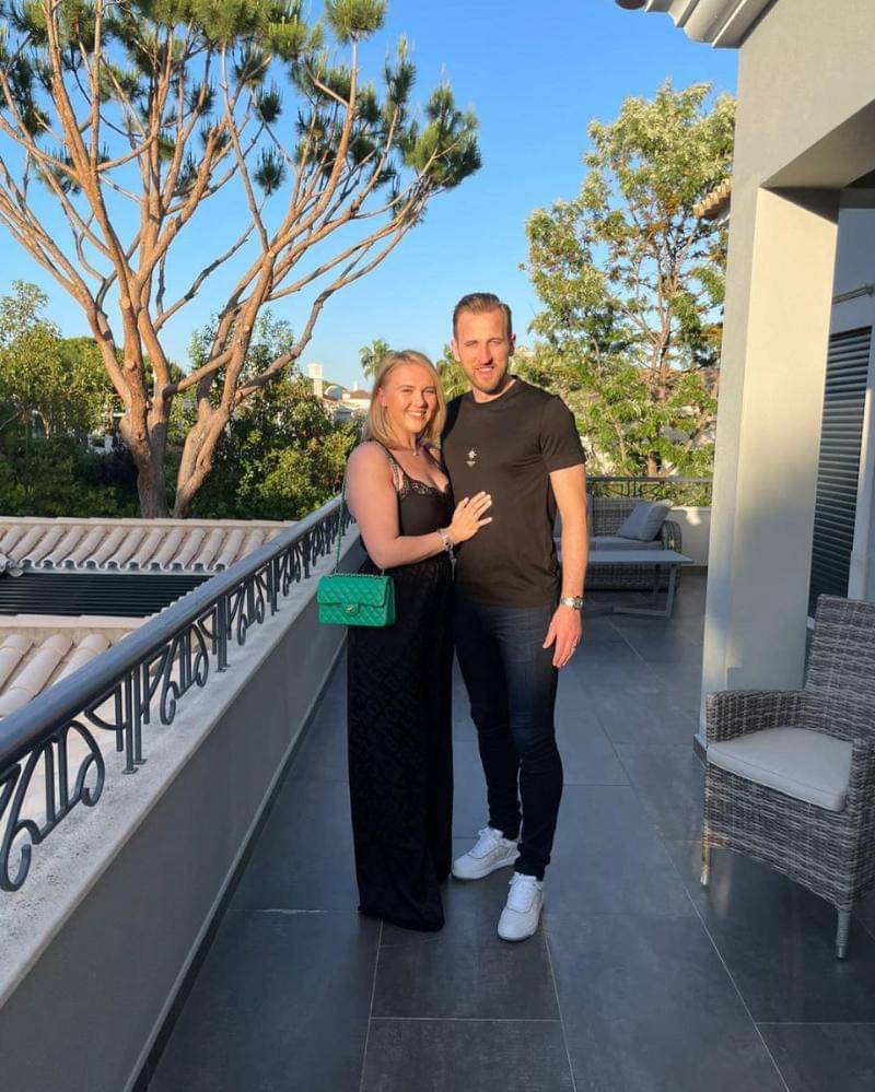 Instagram.com/katekanex