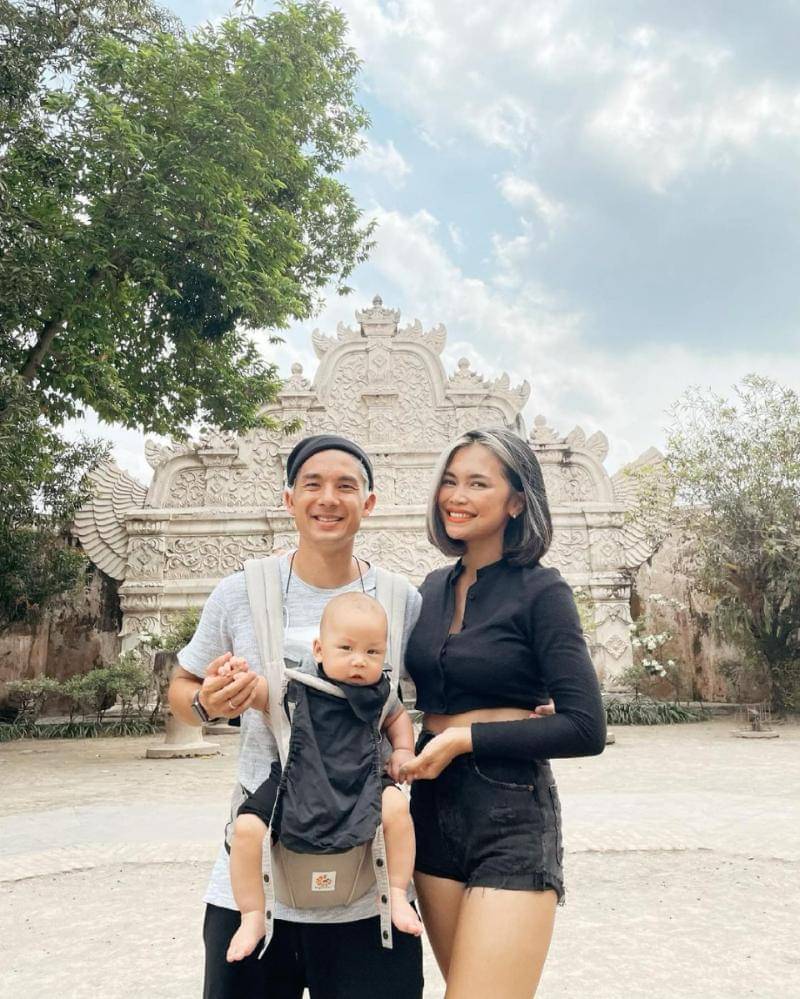 Instagram.com/elisaanovia