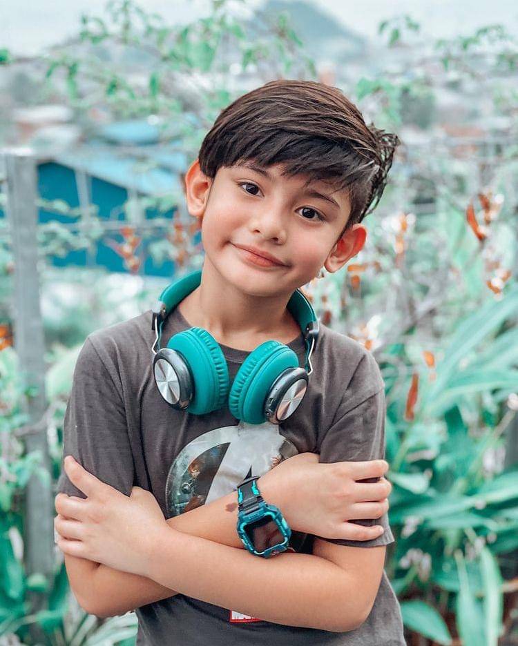 Instagram.com/Kingfaazarafiqreal