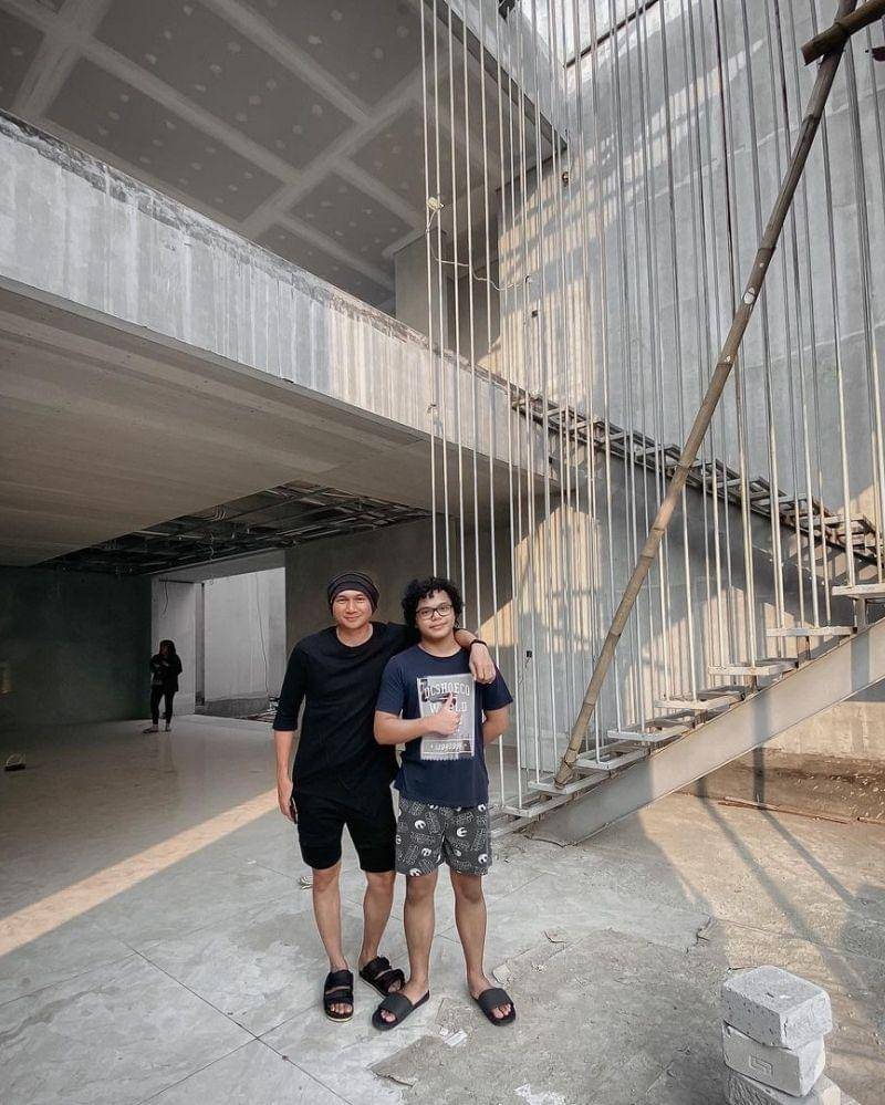 Instagram.com/duniamanji