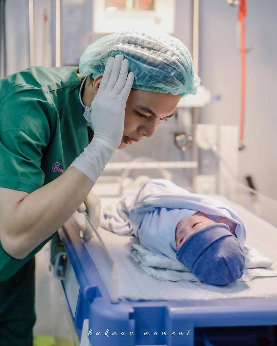 Instagram.com/rey_mbayang