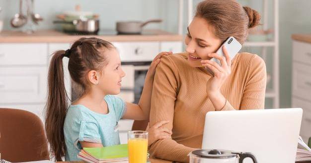 Freepik/Pixel-shot.com