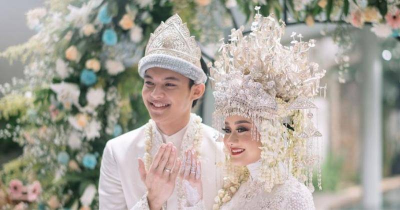 Instagram.com/dindahw