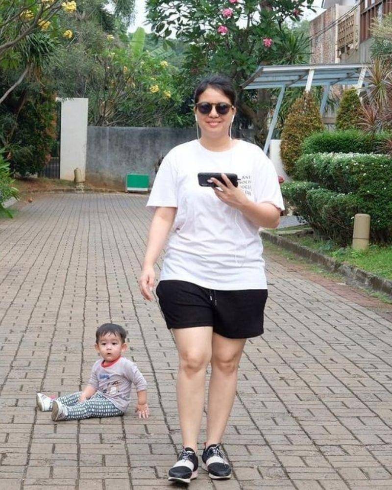 Instagram.com/tya_ariestya