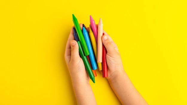 10 Rekomendasi Krayon Mewarnai untuk Anak