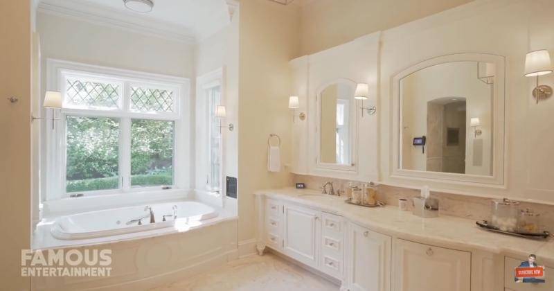 Youtube.com/Famous Entertainment