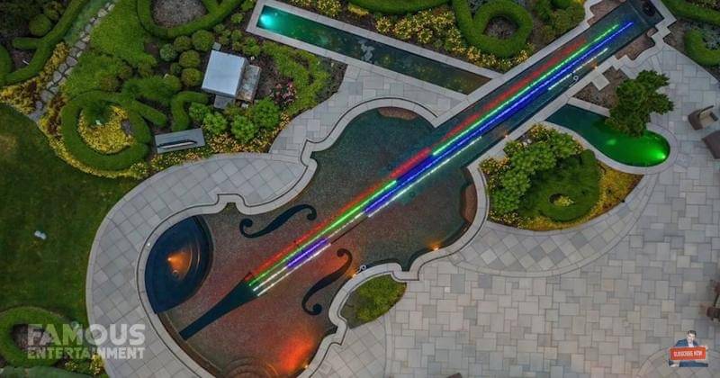 Youtube.com/Famous Entertainment