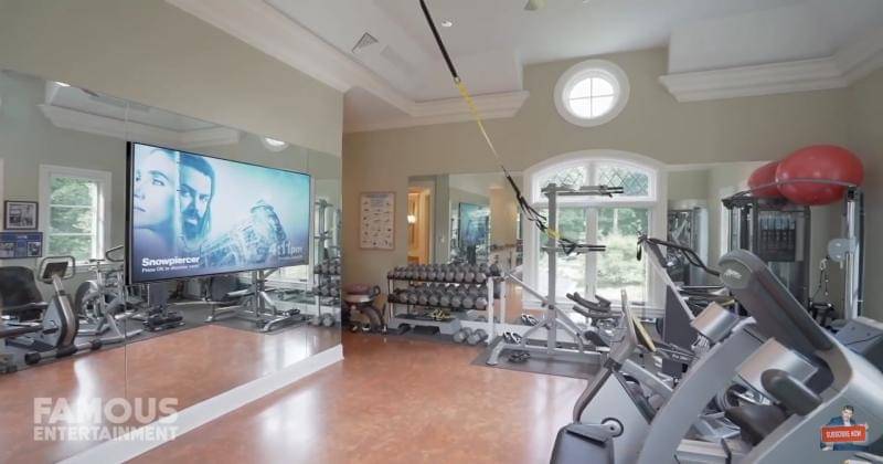 Youtube.com/Famous Entertainment