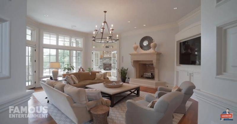 Youtube.com/Famous Entertainment