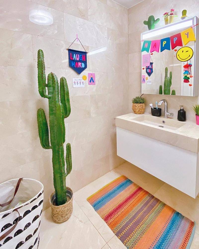 Instagram.com/dianarikasari