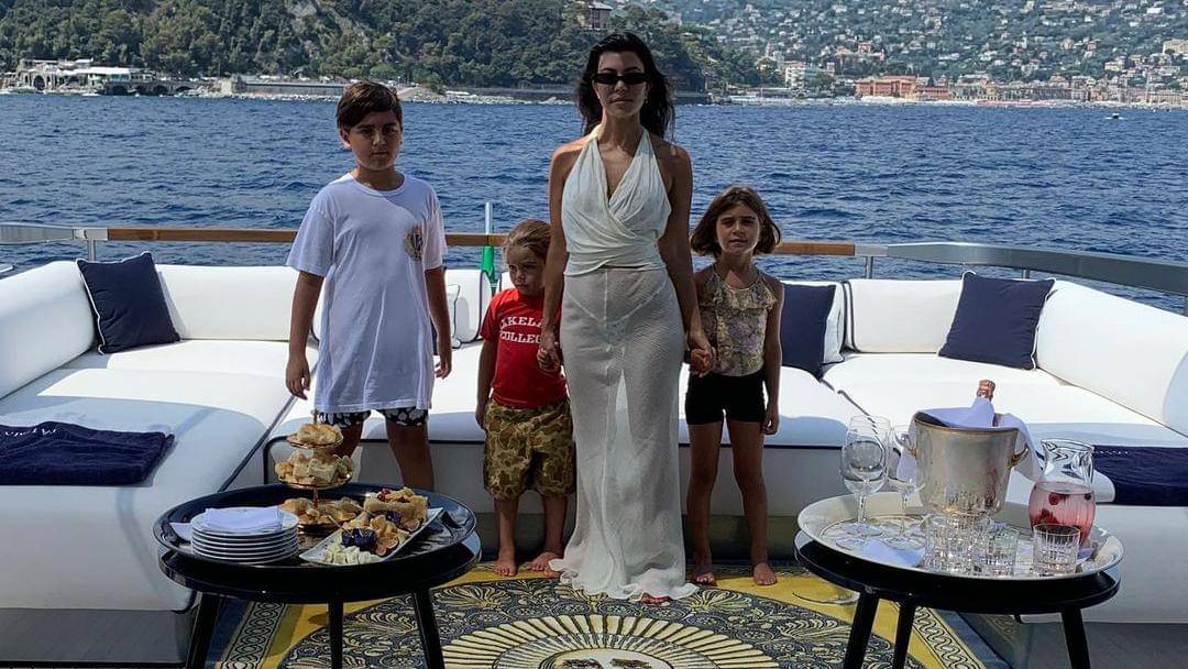 Instagram/ kourtneykardash