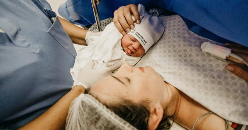 Bayi Usia 29 Hari Meninggal karena Covid-19 setelah Kunjungan Keluarga