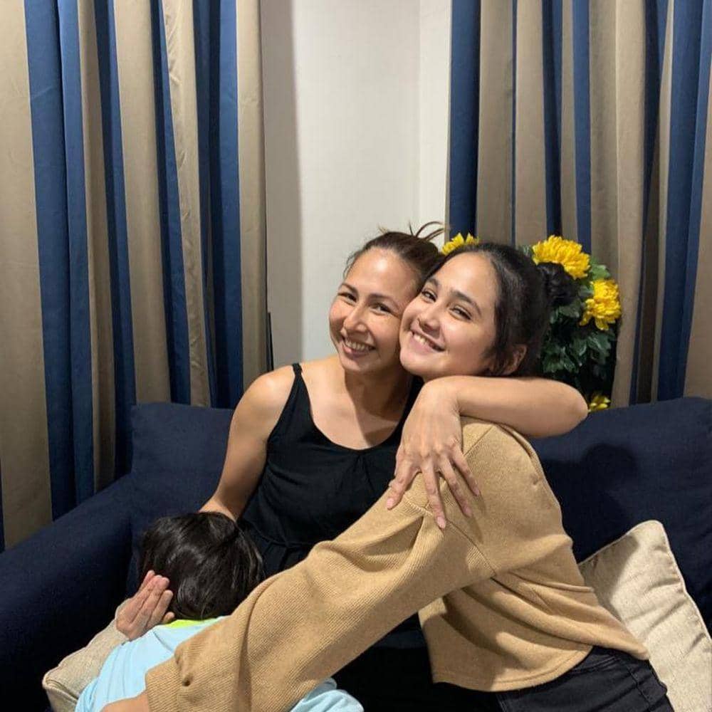 Syifa Hadju dan Deswita Maharani 