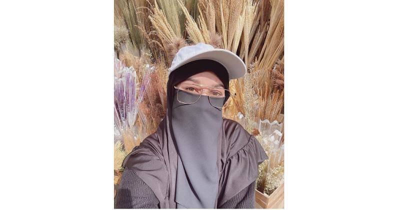 Instagram.com/wardahmaulina_