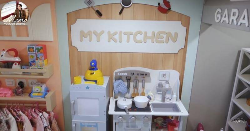 Youtube.com/Momo YouTube Channel