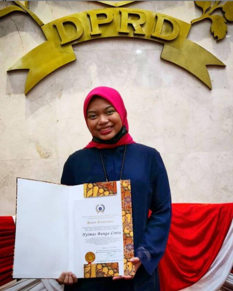 Instagram.com/nyimasbungacinta