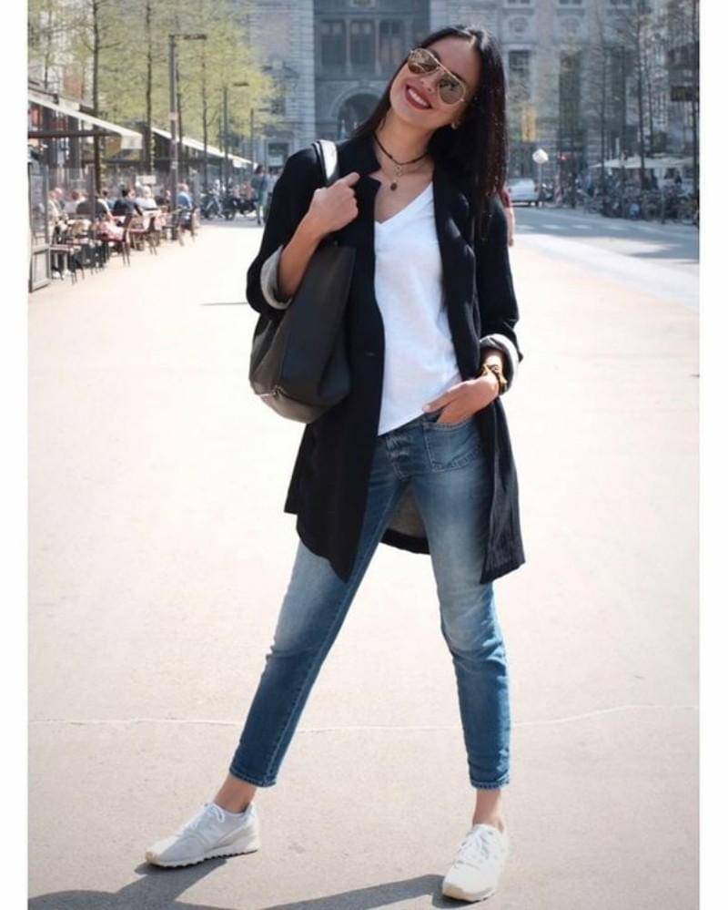 Instagram/sophia_latjuba88