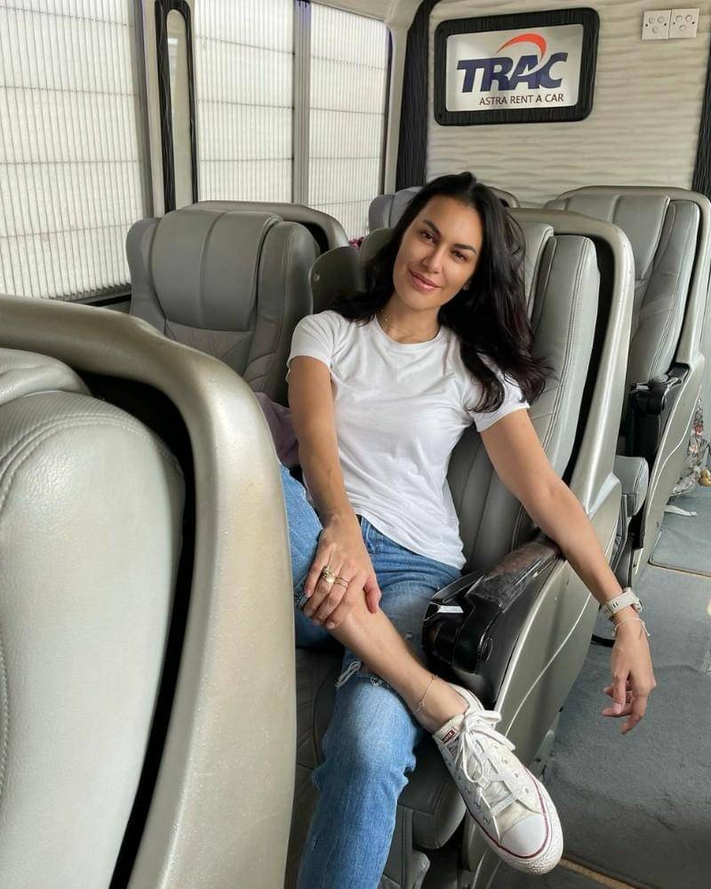 Instagram/sophia_latjuba88