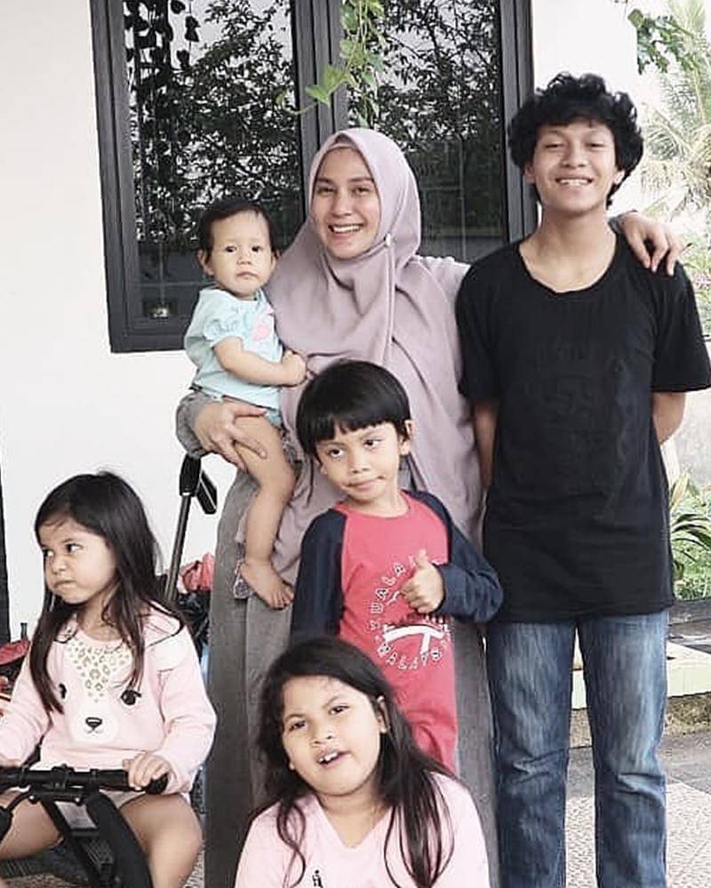 Instagram.com/puputmelati