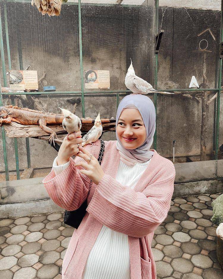 Instagram.com/dindahw