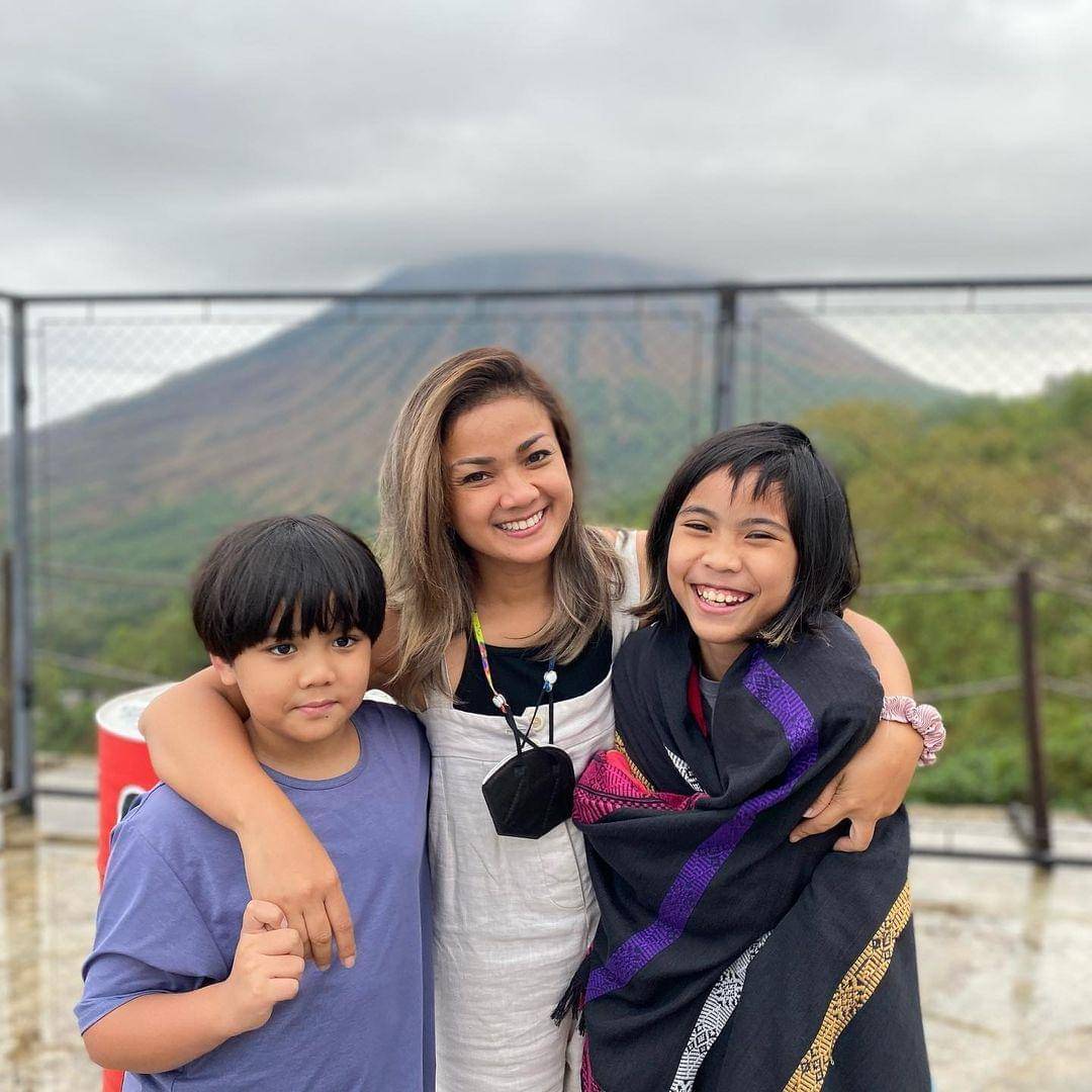 Instagram/@nirinazubir_