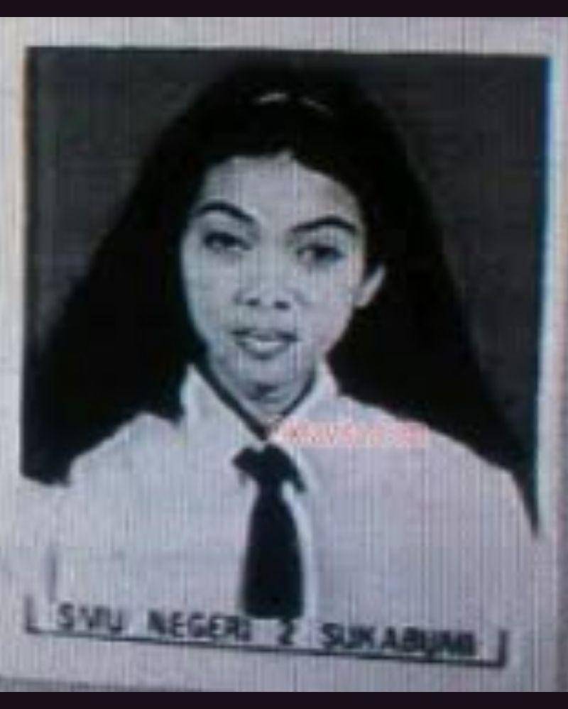 Foto Syahrini sewaktu SMA - Instagram.com/princes_syarinii