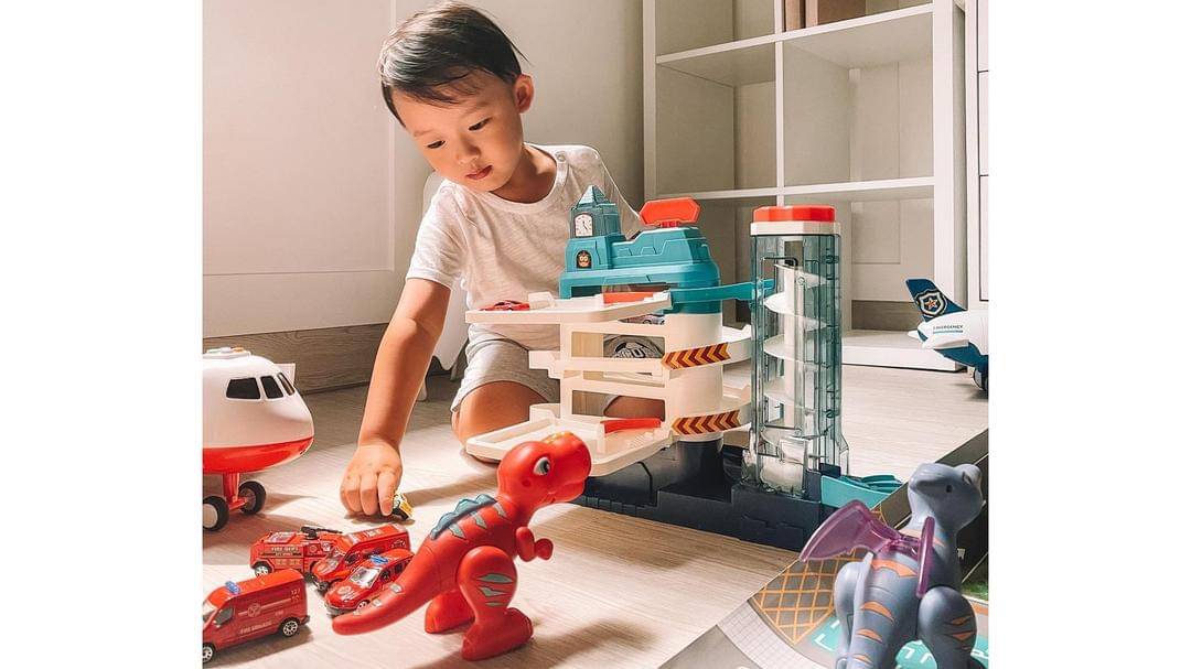 Instagram/catherinesumitri