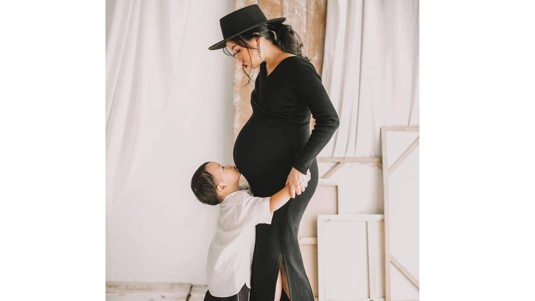 Instagram/catherinesumitri