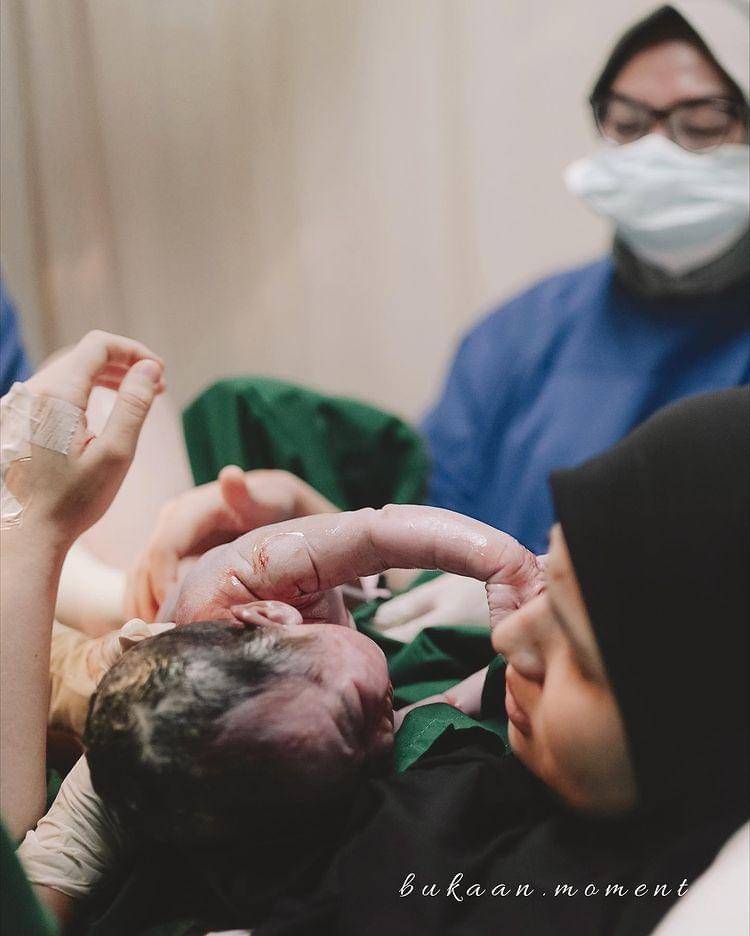 Instagram.com/dwihandaanda