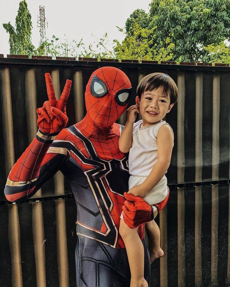 Instagram.com/omeshomesh