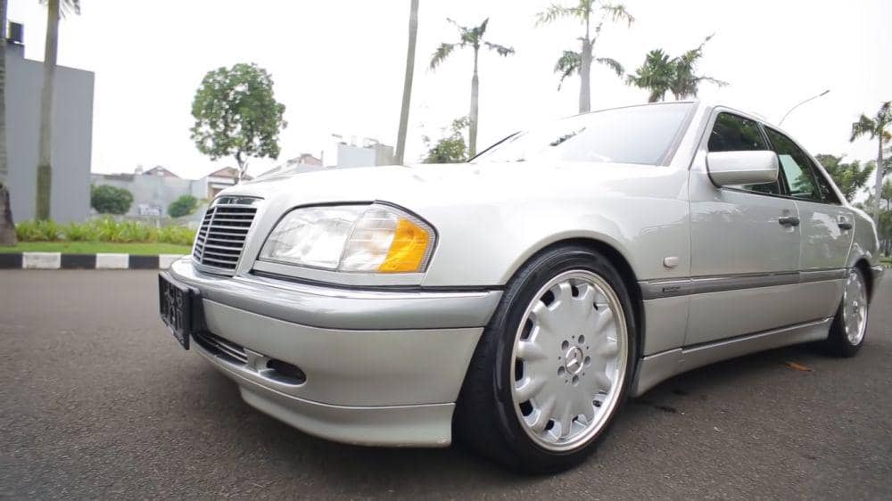 Mercedes-Benz W202 milik Aldi Taher
