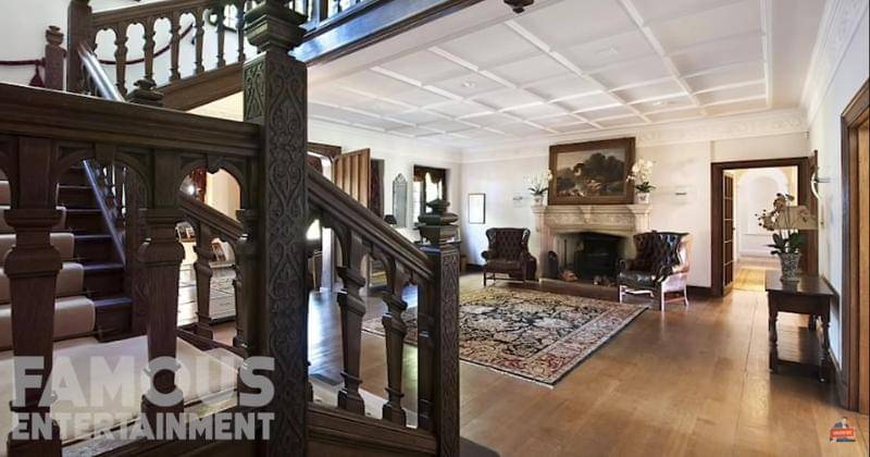 Youtube.com/Famous Entertainment