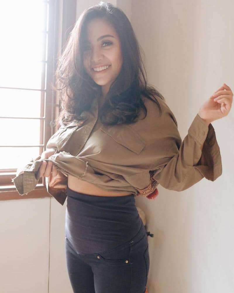 Instagram.com/rachelvennya