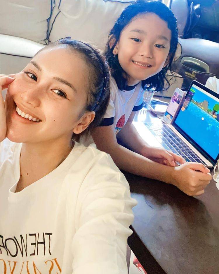 Instagram.com/ayutingting92