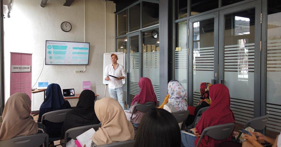 Dok. Mom Influencer ID