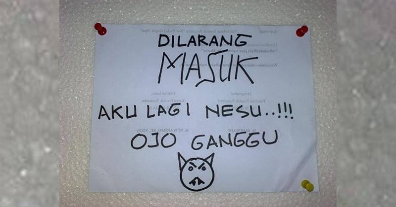 Twitter.com/outofcontext_id